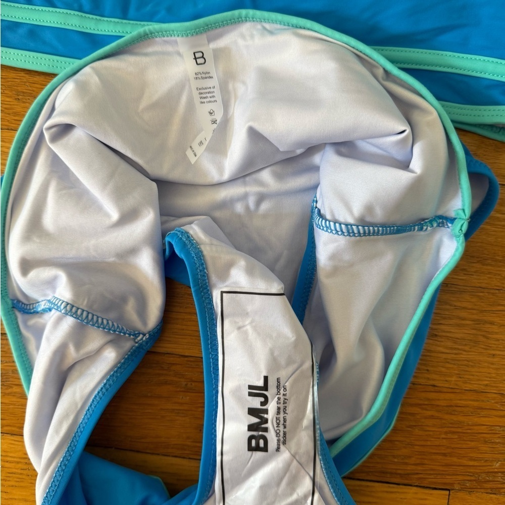 NWT Blue and Aqua Bikini Set - Picture 9 of 10